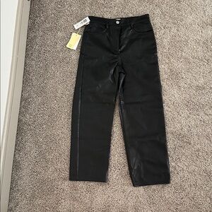 Aritzia (Wilfred) Black Faux Leather Cropped Pants